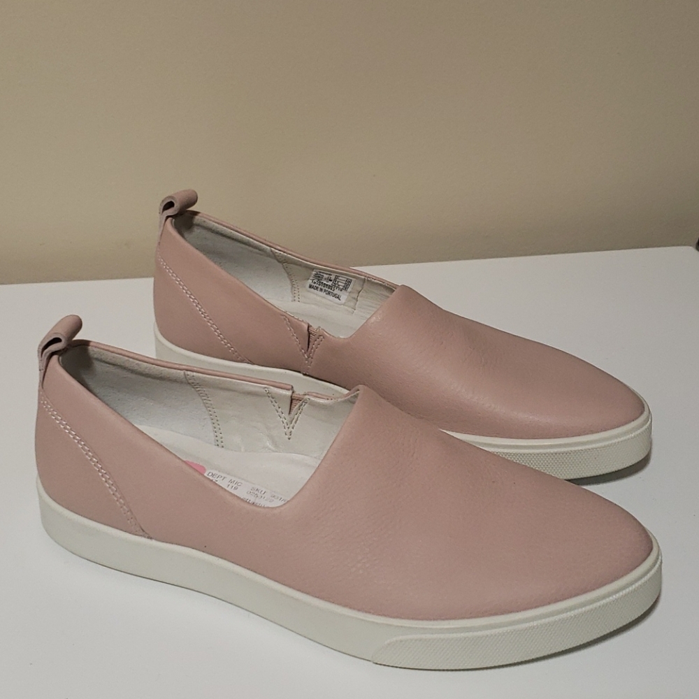 Ecco flats